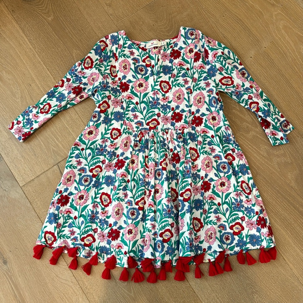 Vineyard Vines size medium girls, cover-up dress